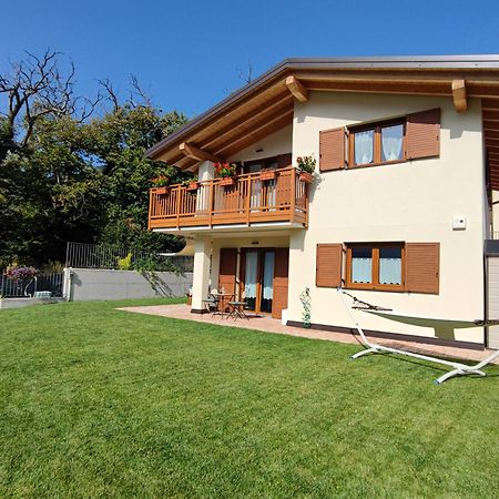 Il Riccio Del Castagno Apartamento Novaledo Exterior foto